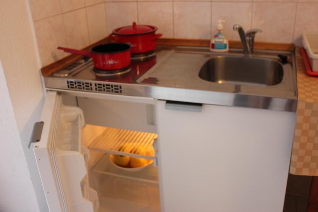 Apartments Toni Trogir Bilik gambar