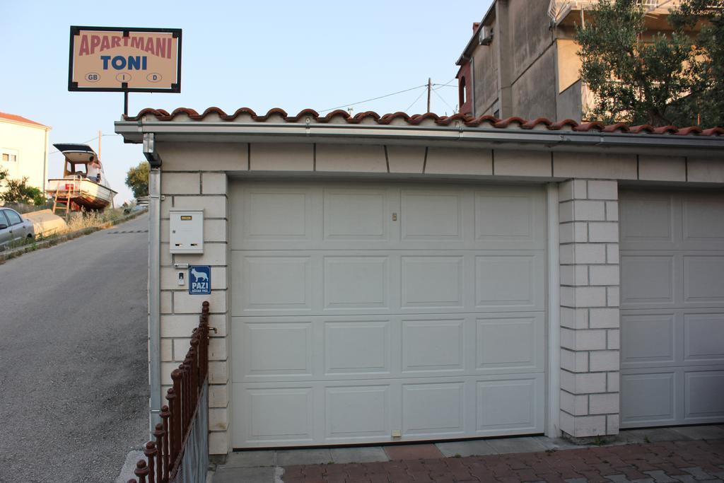 Apartments Toni Trogir Bilik gambar