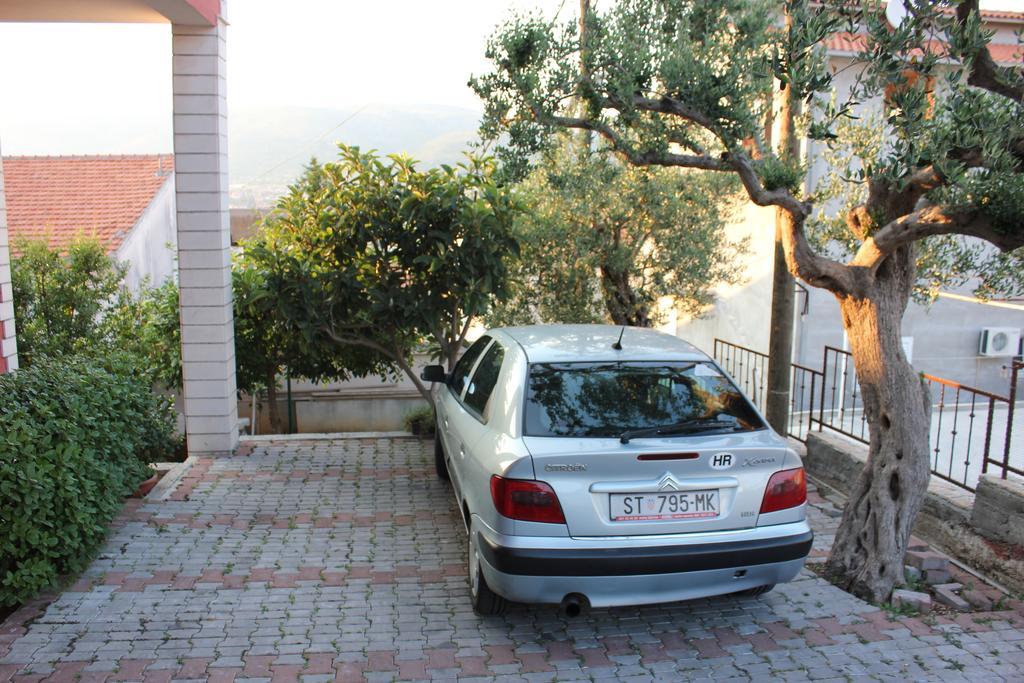 Apartments Toni Trogir Bilik gambar
